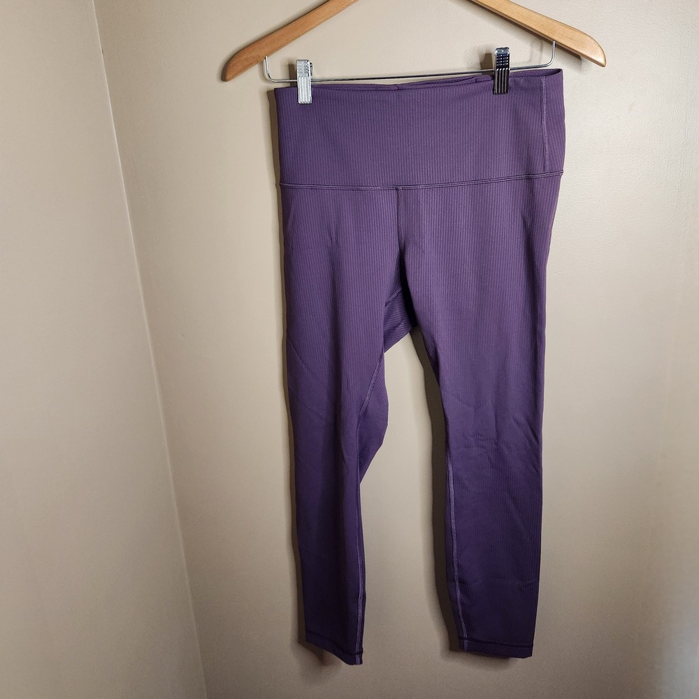 Lululemon Train High-Rise Ribbed  Tight 25"  Grape Thistle. W5FY2S Size 8